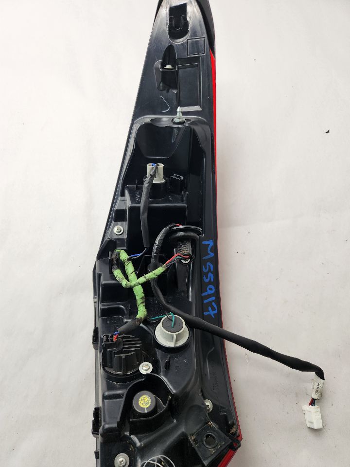2020 TOYOTA CAMRY Right TAIL LAMP - 488426 — photo 1