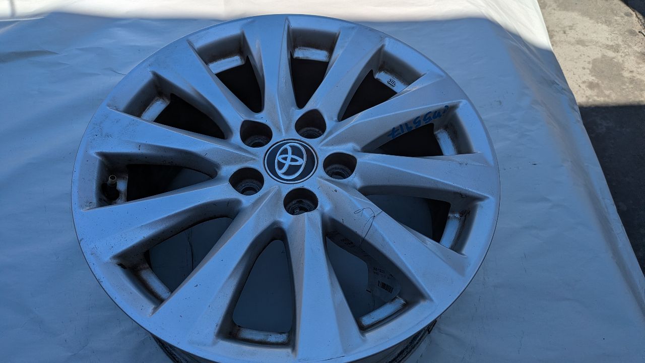 2020 TOYOTA CAMRY WHEEL - 488450 — photo 1