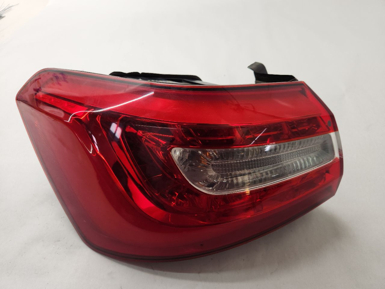 2014 KIA CADENZA Left TAIL LAMP - 488454 — photo 1