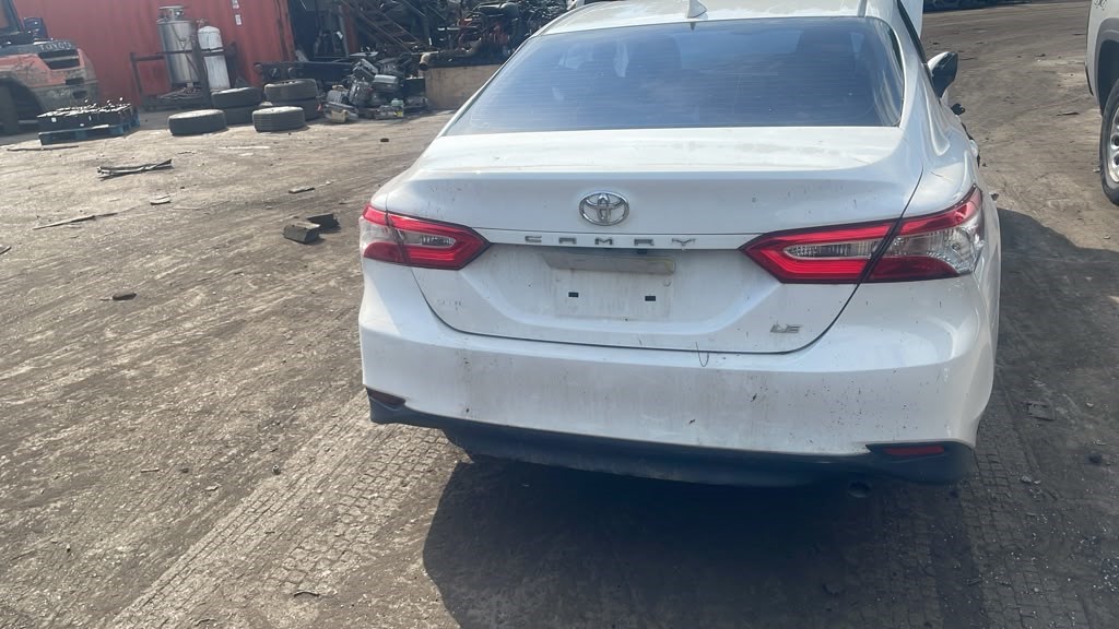 2020 TOYOTA CAMRY Decklid  Tailgate - 488469 — photo 5