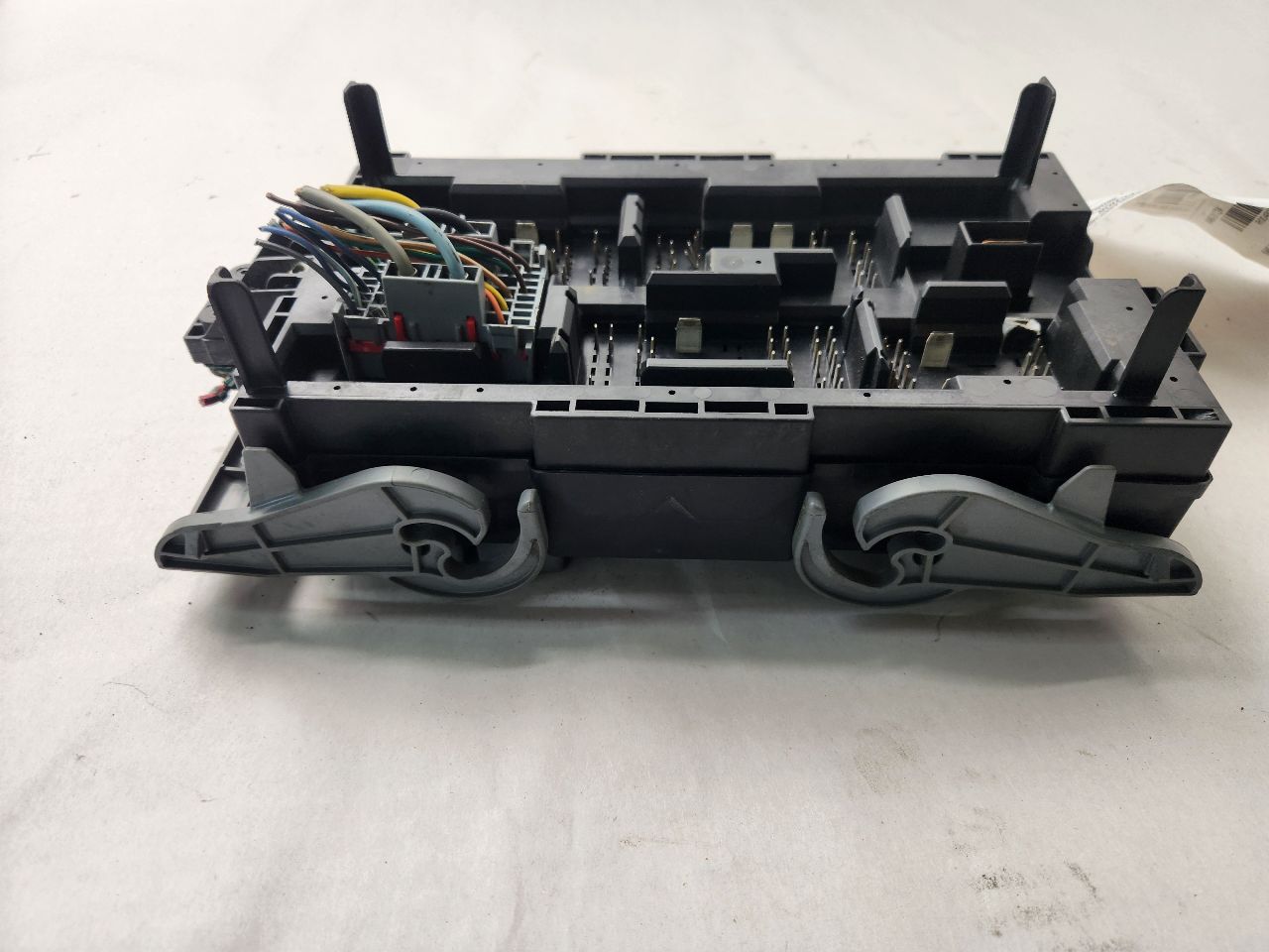 2011 CHEVROLET SILVERADO 1500 PICKUP Fuse Box, Engine - 488503 — photo 4