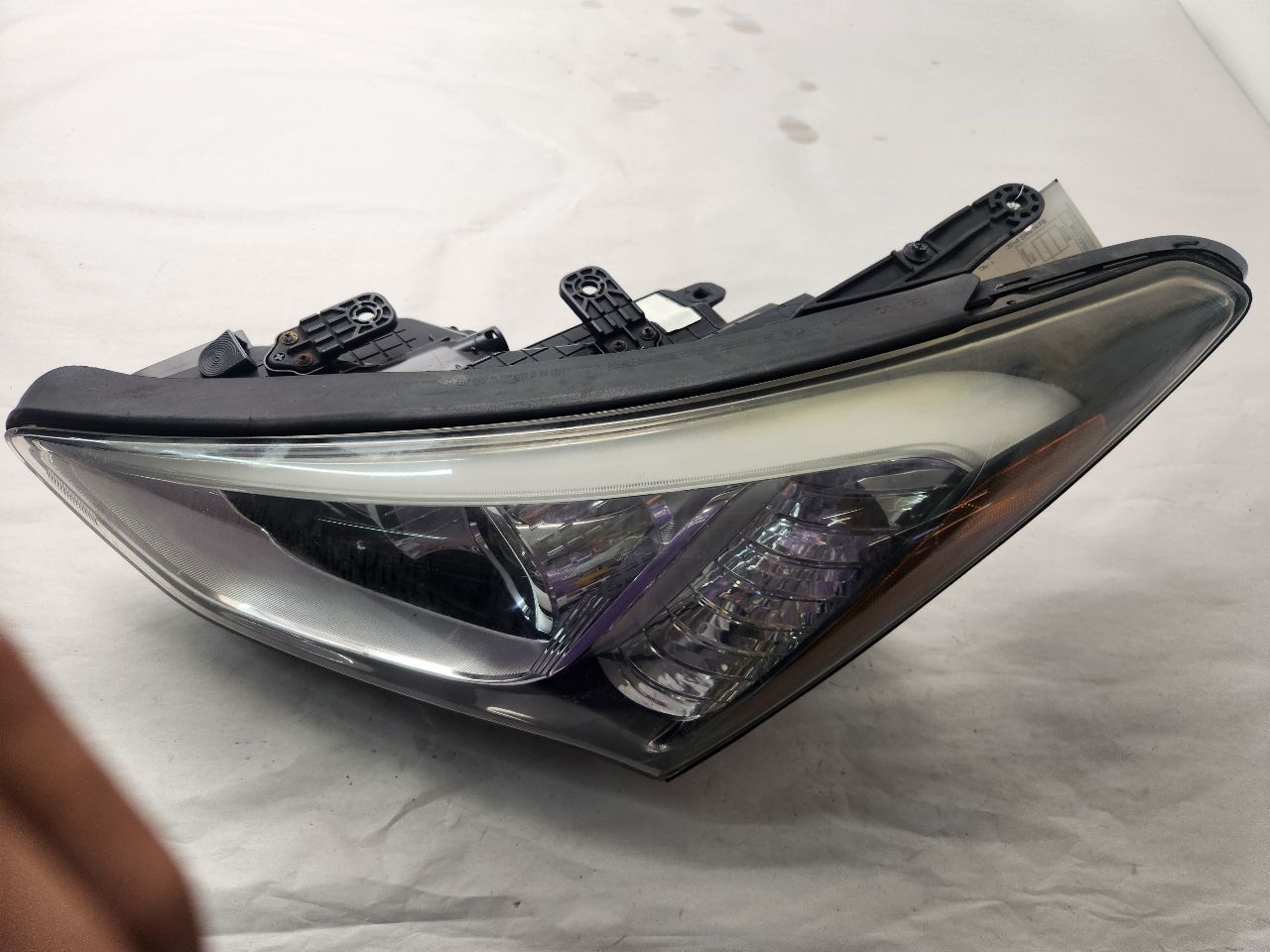 2016 HYUNDAI SANTA FE Left HEADLAMP ASSEMBLY - 488515 — photo 1