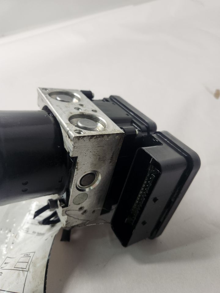 2014 FORD FOCUS Anti-lock Brake Pts - 488569 — photo 2