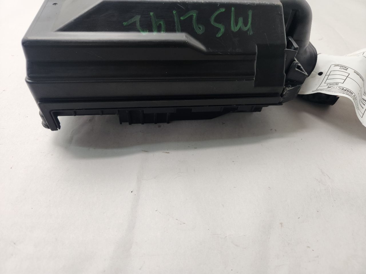 2014 INFINITI QX70 Fuse Box, Engine - 488680 — photo 2