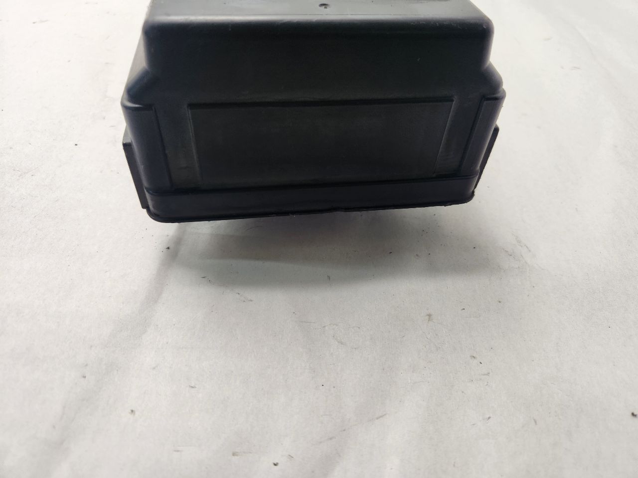 2014 INFINITI QX70 Fuse Box, Engine - 488680 — photo 3