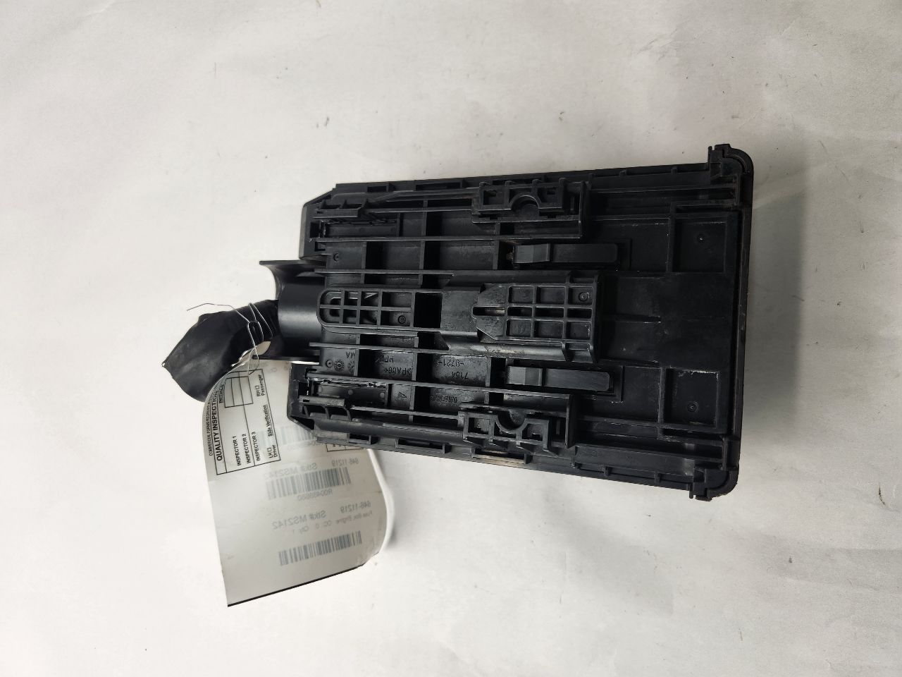 2014 INFINITI QX70 Fuse Box, Engine - 488680 — photo 5