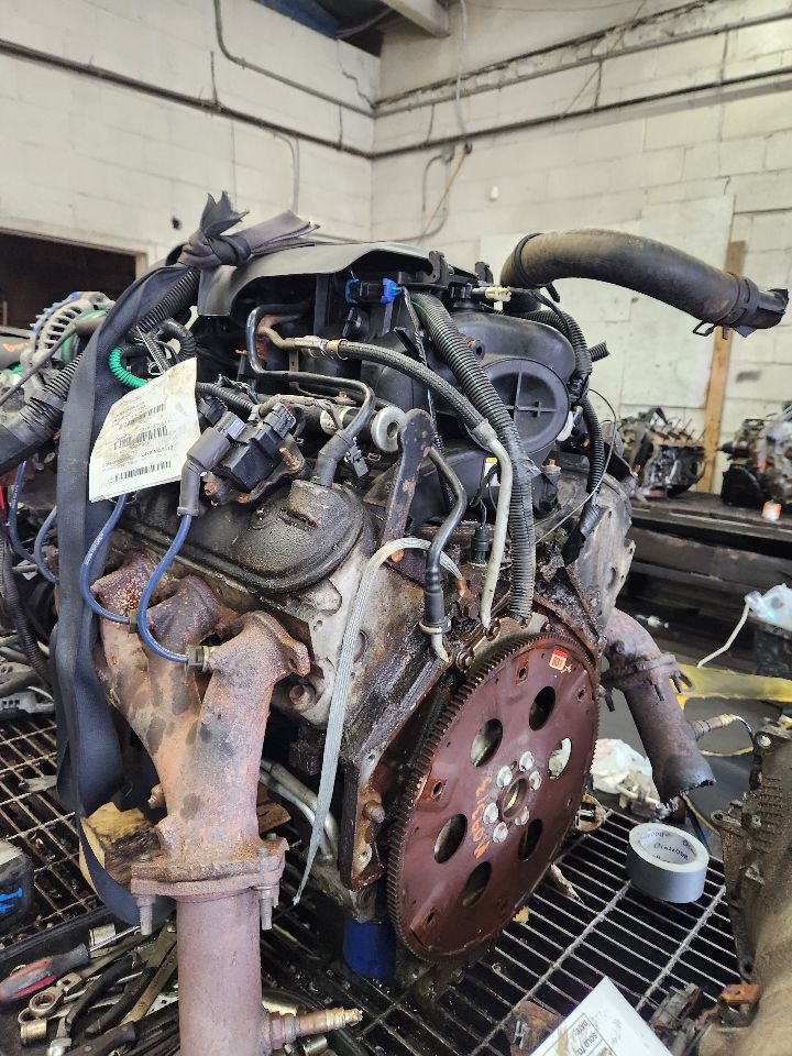 2004 CHEVROLET SILVERADO 2500 PICKUP ENGINE ASSEMBLY - 488751 — photo 2