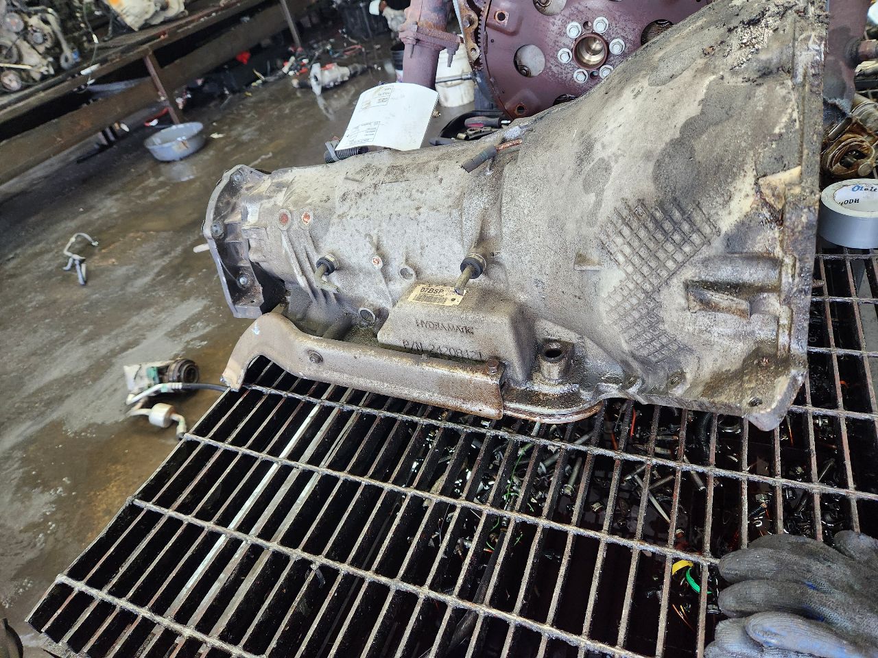 2004 CHEVROLET SILVERADO 2500 PICKUP Transmiss,Transaxle - 488752 — photo 2