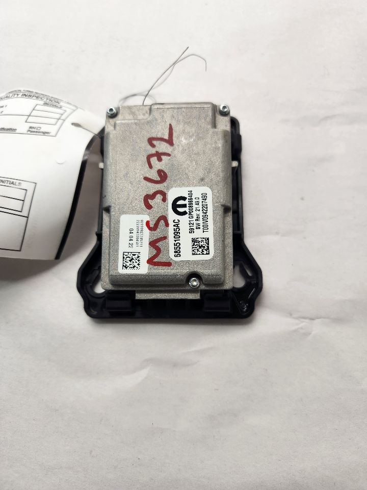 2022 JEEP CHEROKEE Camera Projector - 488794 — photo 2