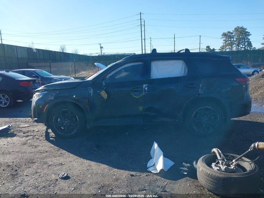 2026 INFINITI QX60 Decklid  Tailgate - 488802 — photo 4