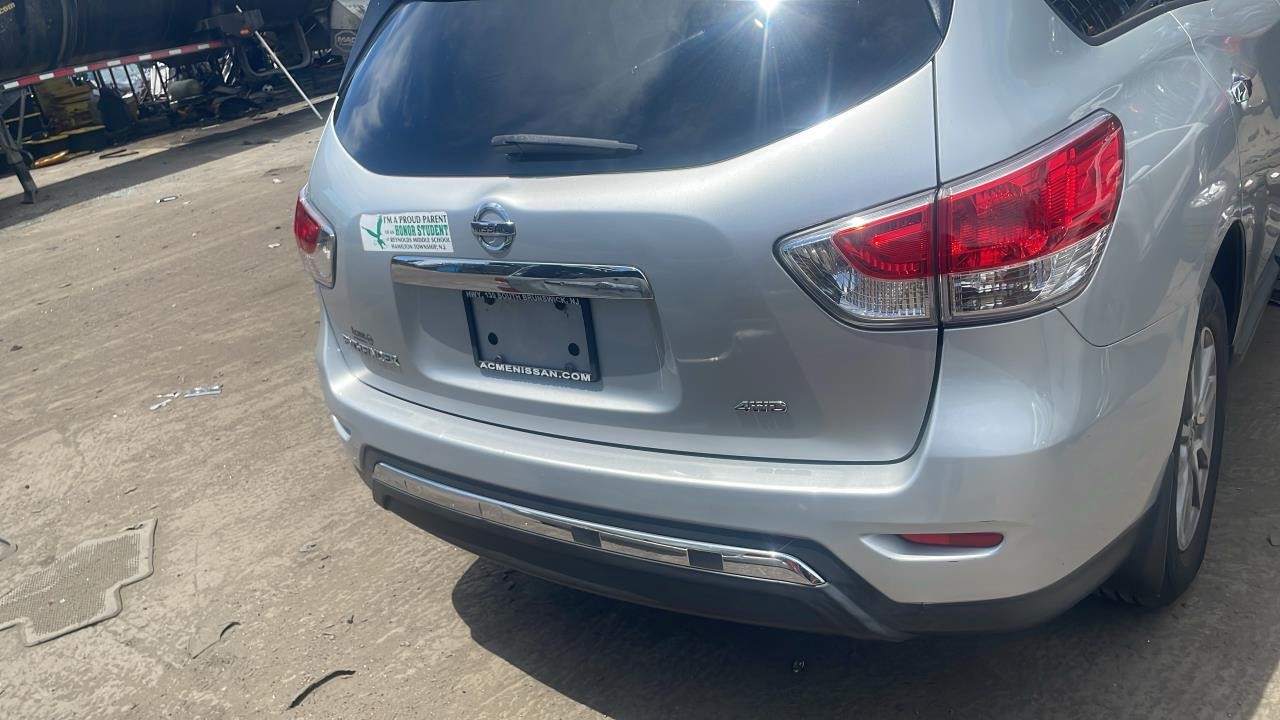 2014 NISSAN PATHFINDER BUMPER ASSY, FRONT - 488870 — photo 1