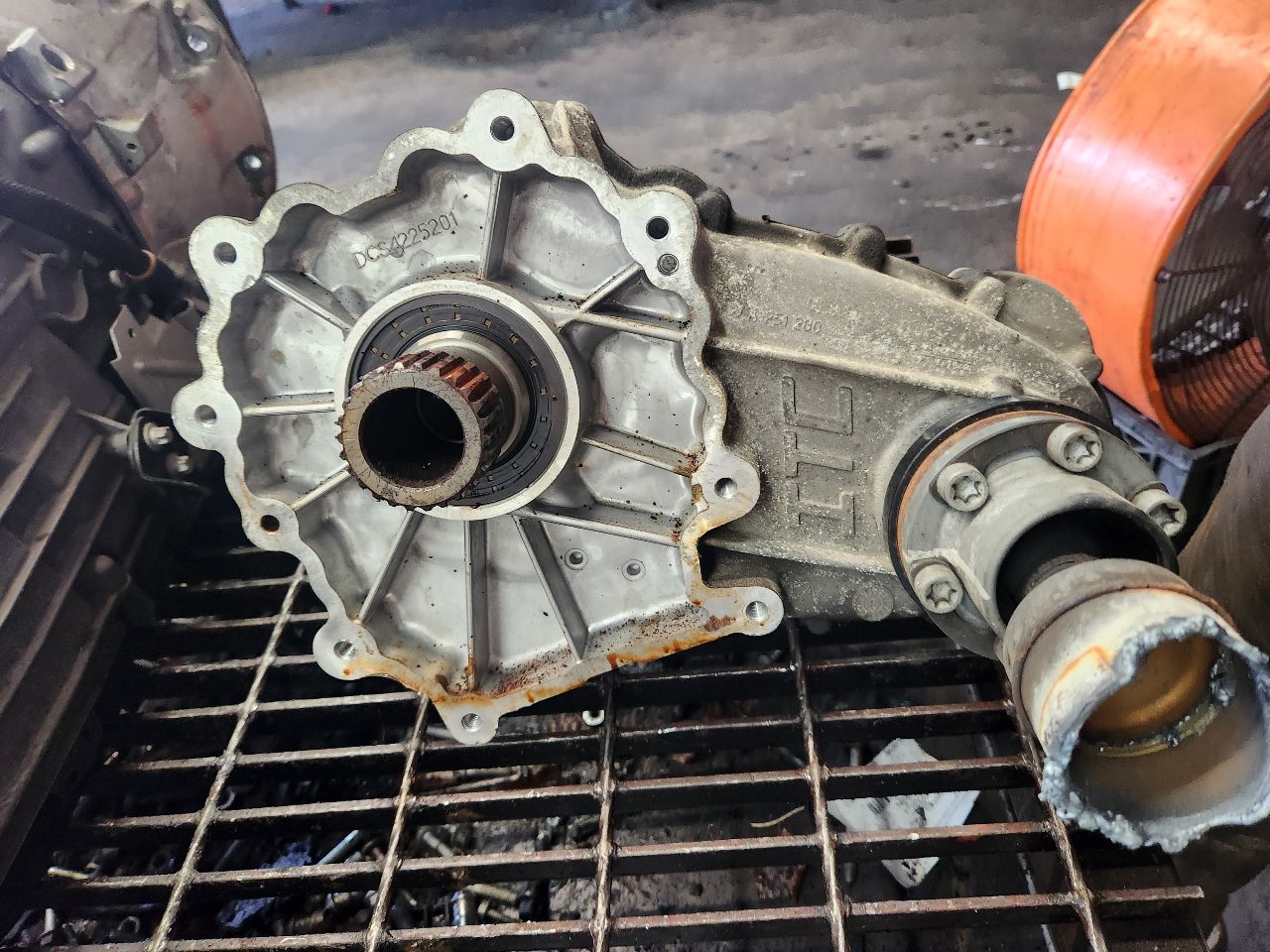 2008 MERCEDES-BENZ R-CLASS TRANSFER CASE ASSY - 488991 — photo 2