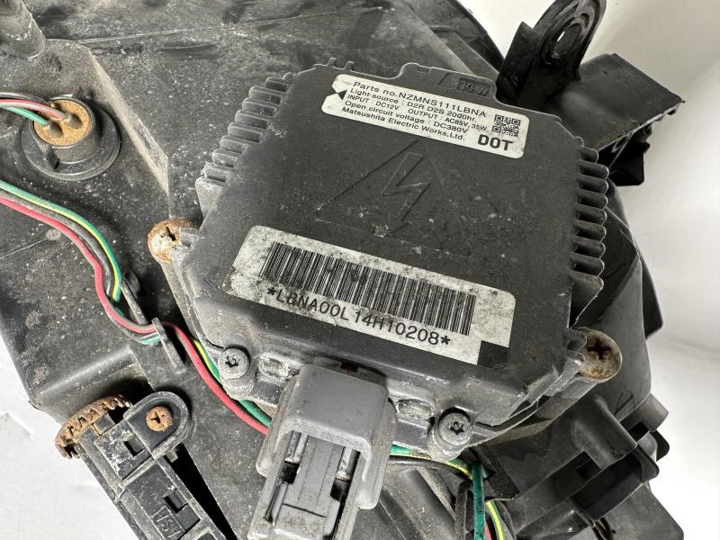 2006 INFINITI G35 Left HEADLAMP ASSEMBLY - 489 — photo 8