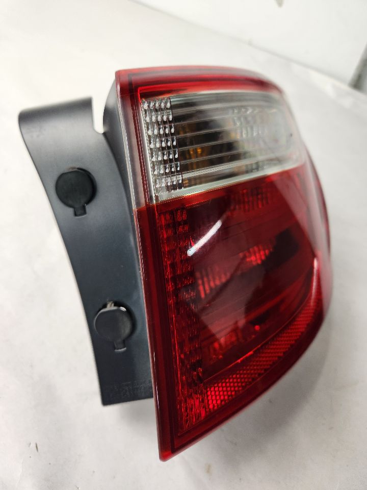 2016 HYUNDAI SANTA FE Right TAIL LAMP - 489060 — photo 2