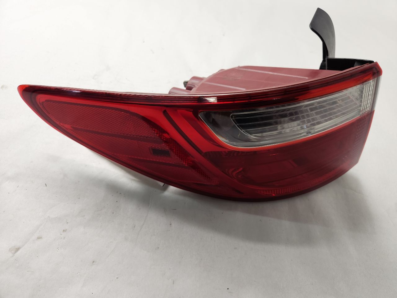 2016 HYUNDAI SANTA FE Left TAIL LAMP - 489061 — photo 1