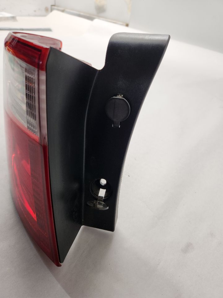 2016 HYUNDAI SANTA FE Left TAIL LAMP - 489061 — photo 2