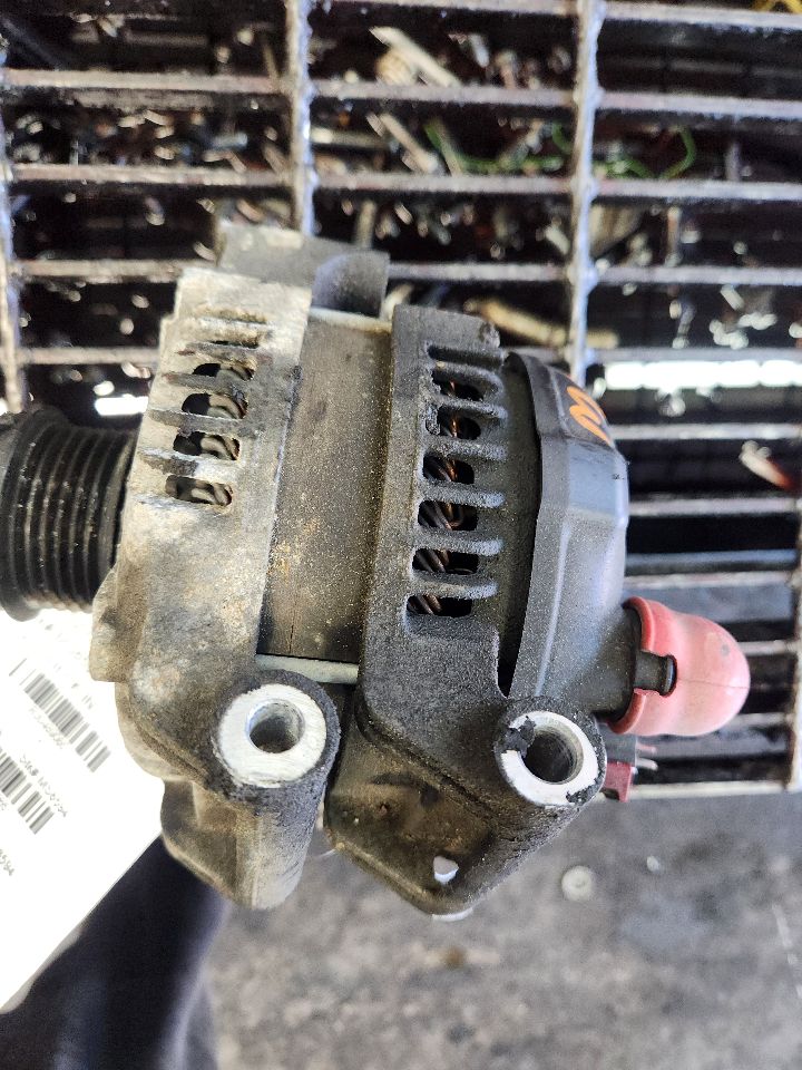2015 JEEP CHEROKEE ALTERNATOR - 489065 — photo 1