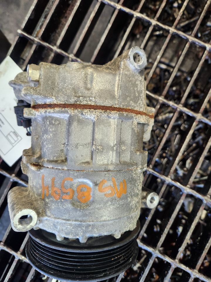 2015 JEEP CHEROKEE AC COMPRESSOR - 489066 — photo 1