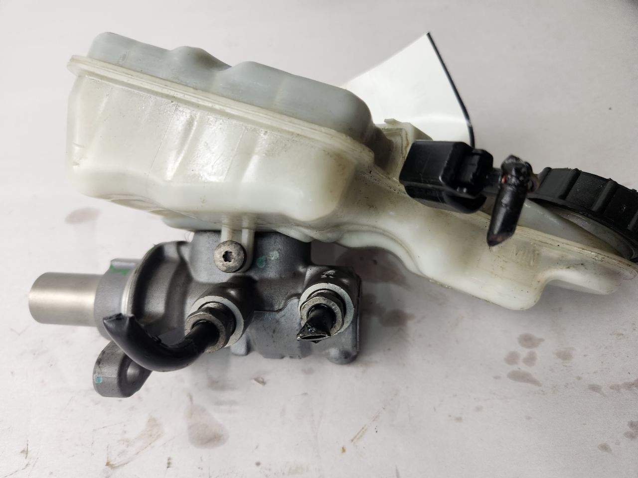 2012 FORD FOCUS BRAKE MASTER CYL - 489071 — photo 3