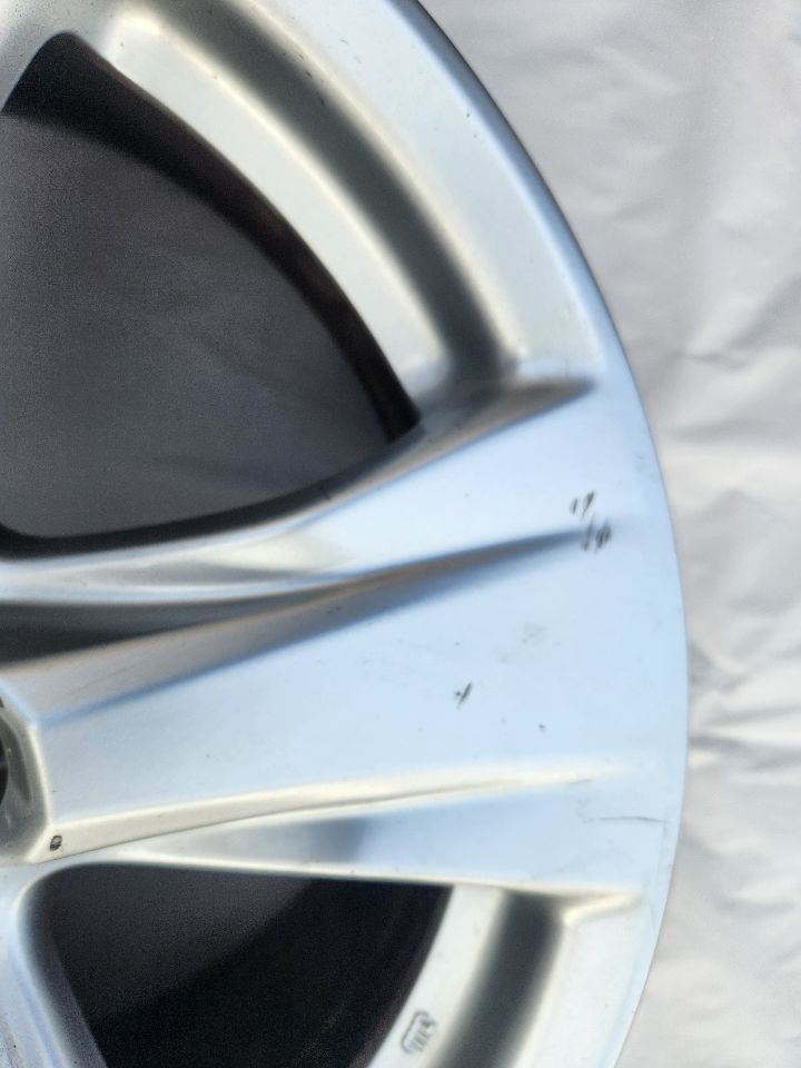 2021 TOYOTA RAV4 WHEEL - 489175 — photo 4