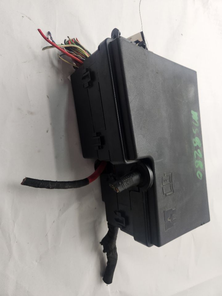2009 VOLVO 40 SERIES Fuse Box, Engine - 489209