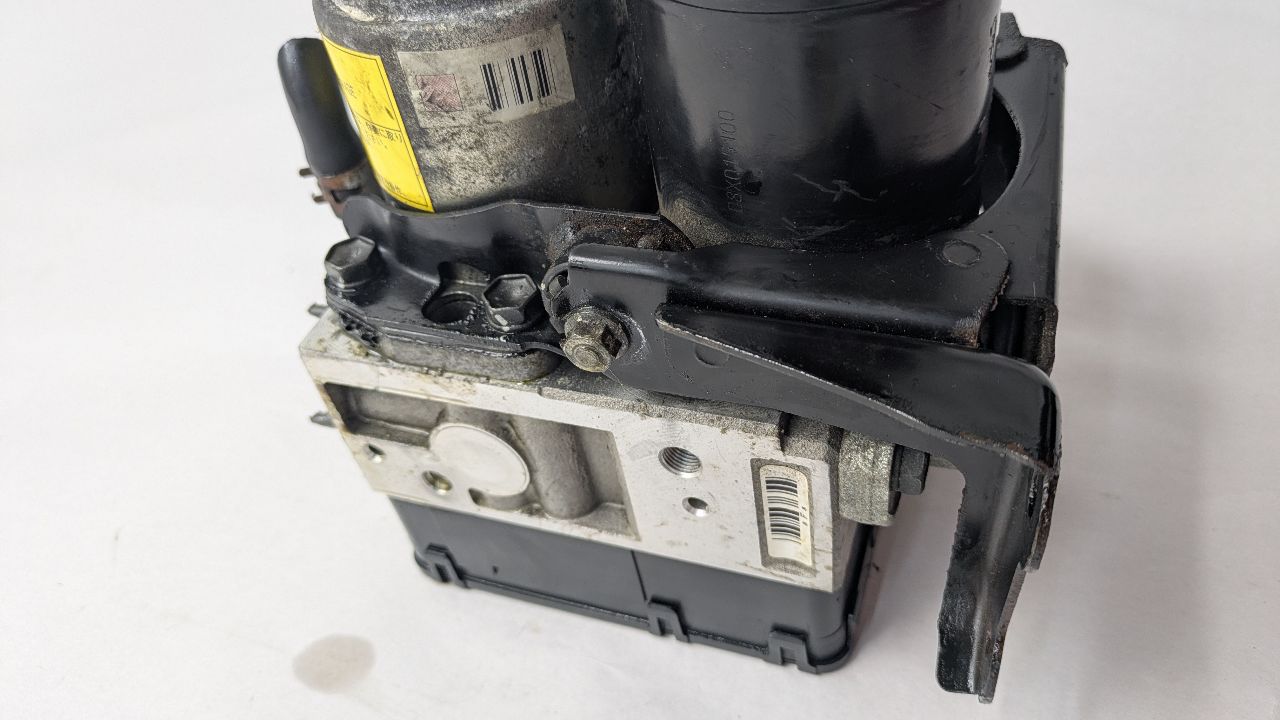 2008 TOYOTA CAMRY Anti-lock Brake Pts - 489261 — photo 3
