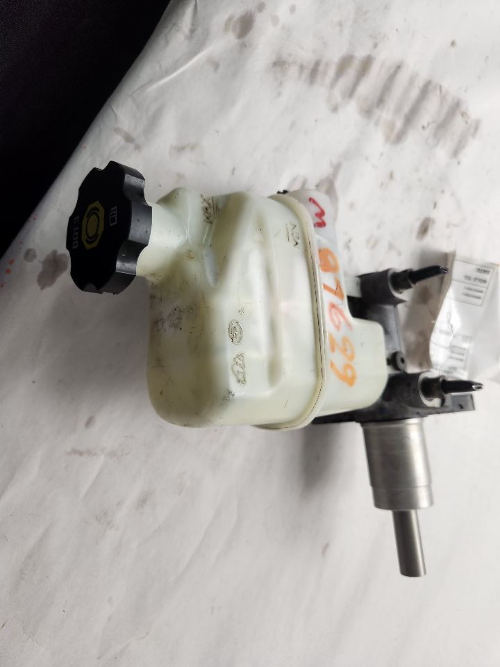 2011 CHEVROLET MALIBU BRAKE MASTER CYL - 489274
