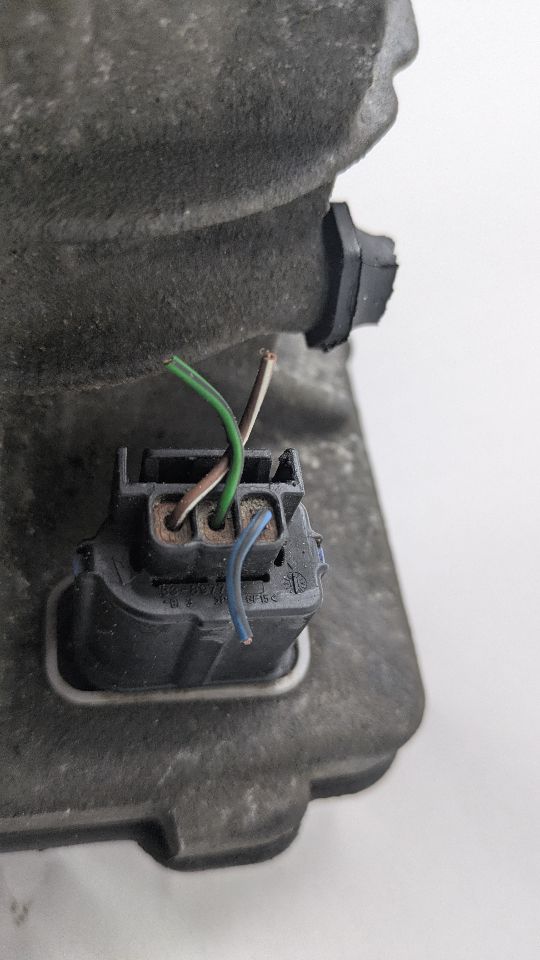 2012 VOLVO 60 SERIES PS Pump/Motor - 489437 — photo 3