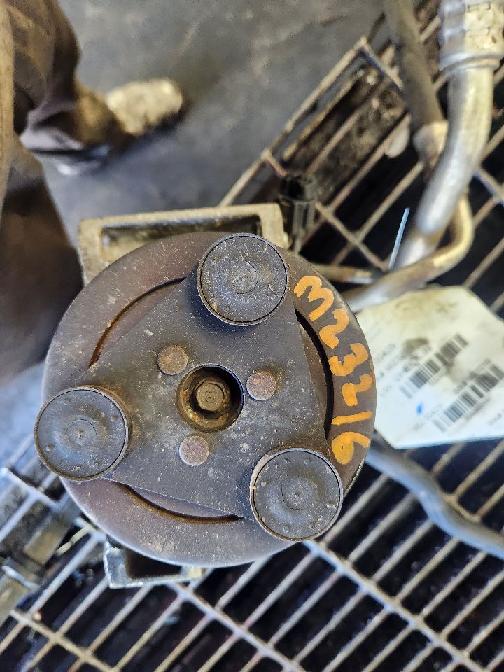 2011 NISSAN TITAN AC COMPRESSOR - 489447