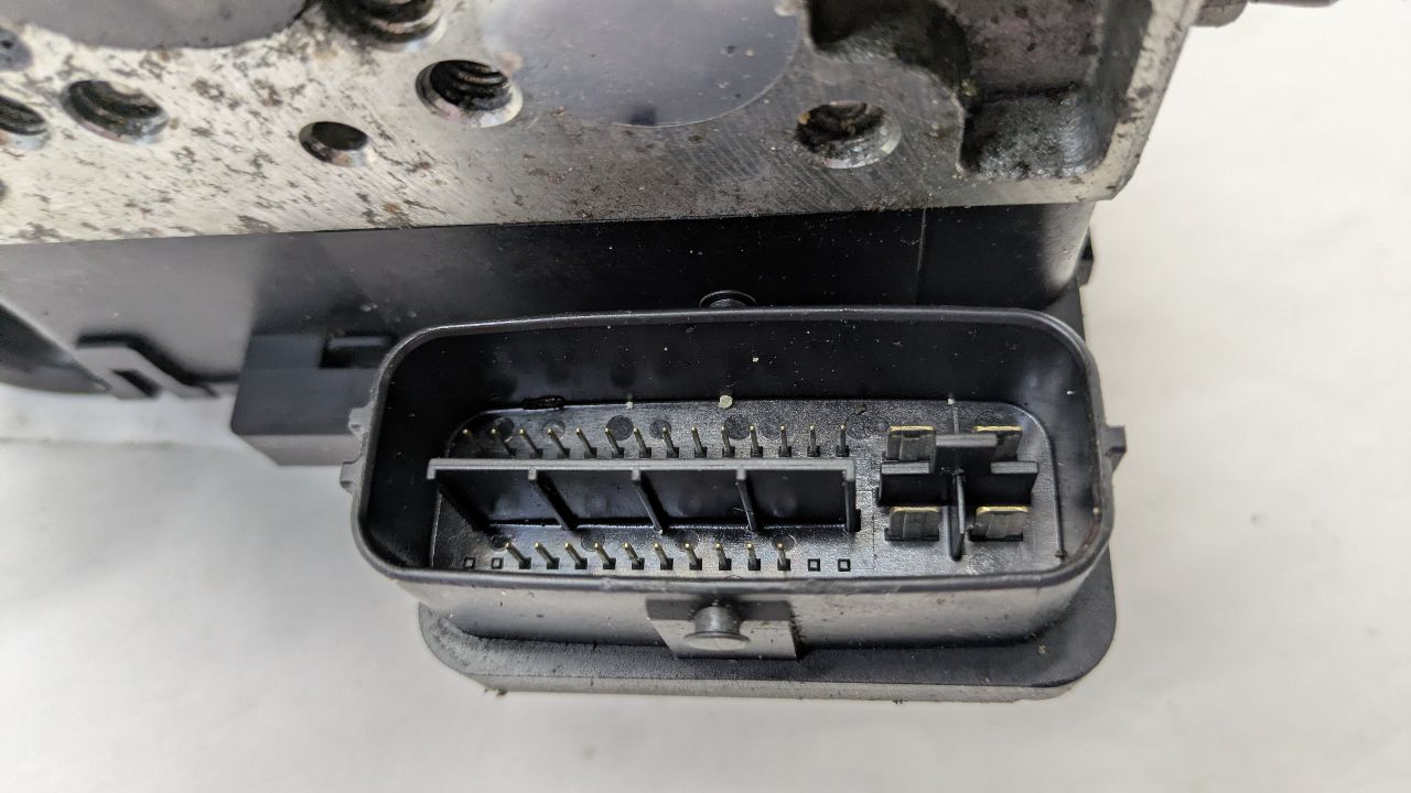 2006 LEXUS RX400H Anti-lock Brake Pts - 489541 — photo 2