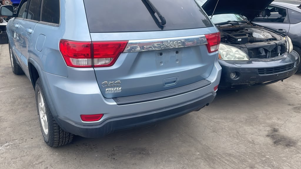 2012 JEEP GRAND CHEROKEE BUMPER ASSY, FRONT - 489586 — photo 5