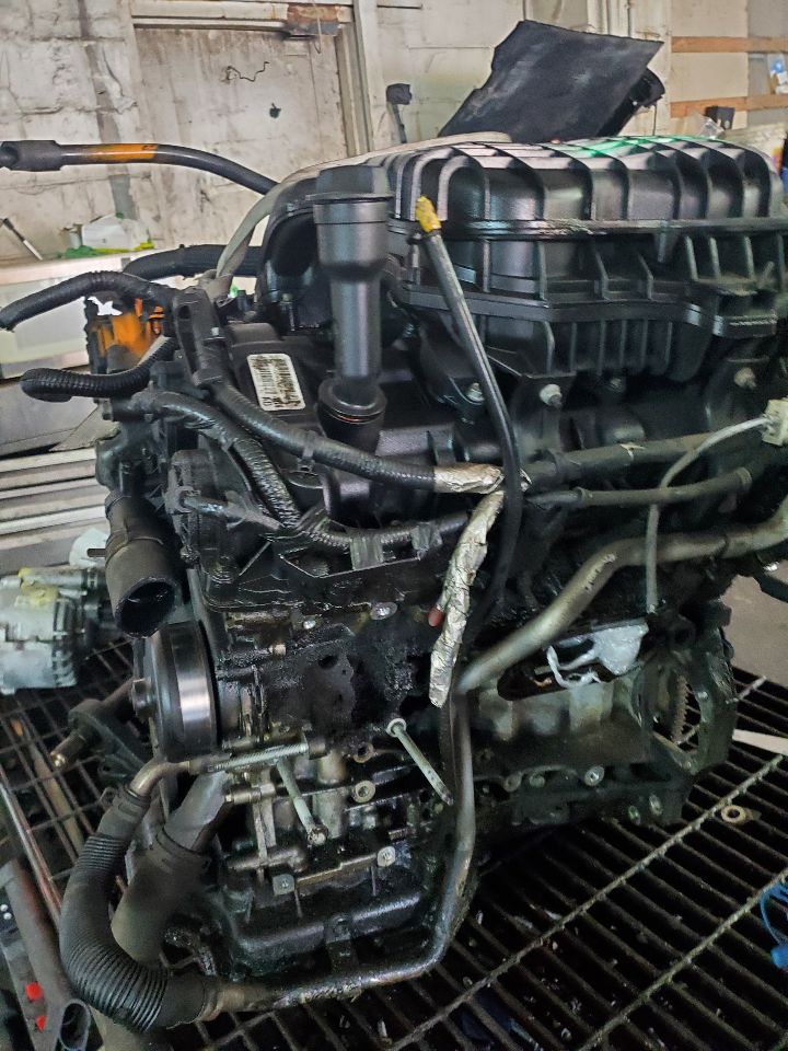 2011 DODGE CARAVAN ENGINE ASSEMBLY - 489715 — photo 6