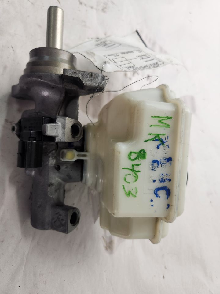 2015 VOLKSWAGEN JETTA BRAKE MASTER CYL - 489773 — photo 1
