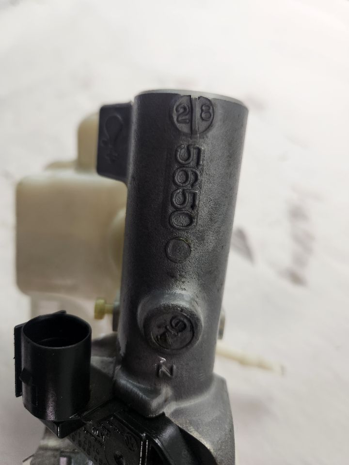 2015 VOLKSWAGEN JETTA BRAKE MASTER CYL - 489773 — photo 3