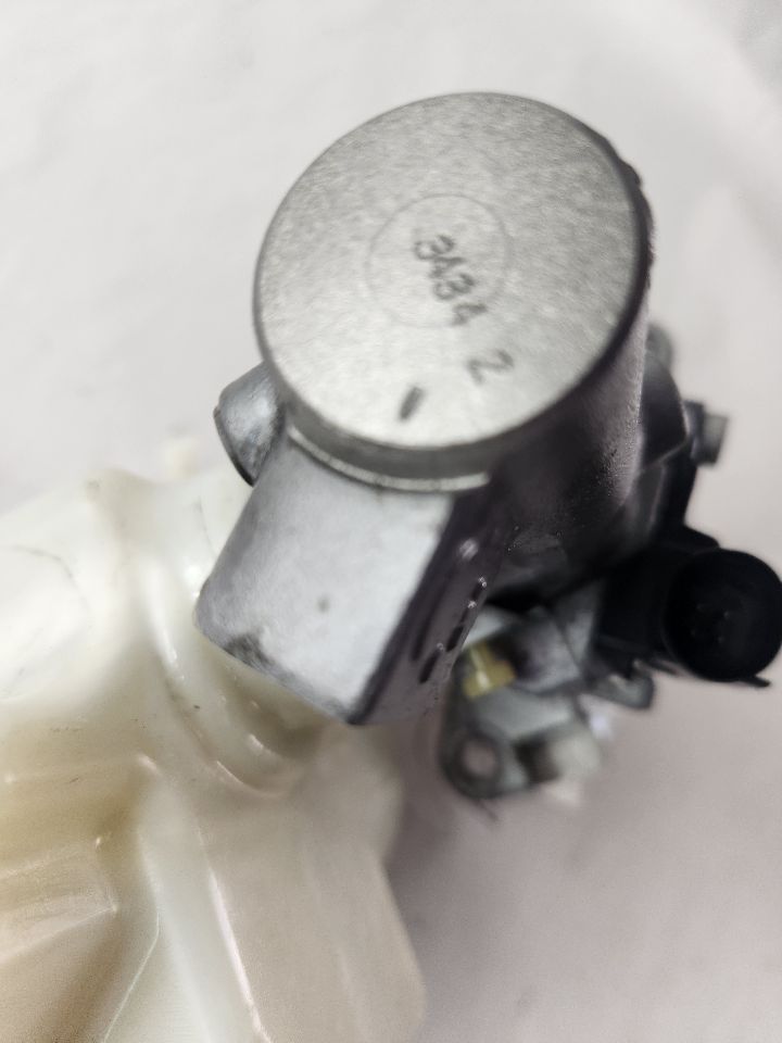 2015 VOLKSWAGEN JETTA BRAKE MASTER CYL - 489773 — photo 4