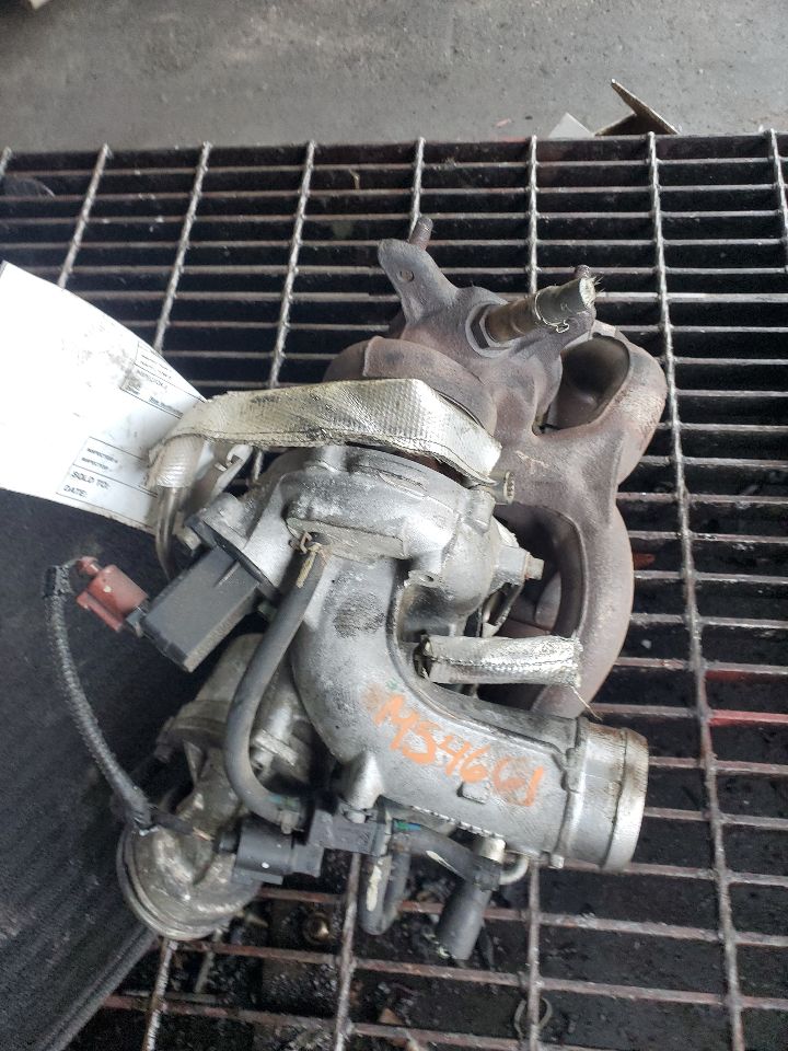 2015 VOLKSWAGEN CC EXHAUST MANIFOLD - 489784 — photo 3