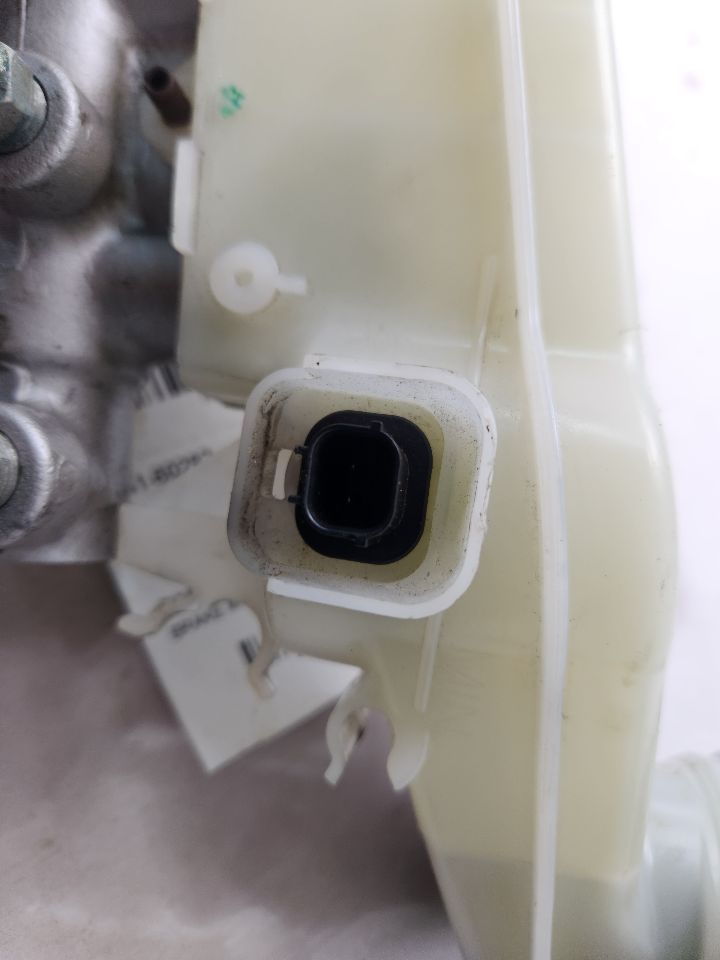 2021 HONDA HR-V BRAKE MASTER CYL - 489871 — photo 2