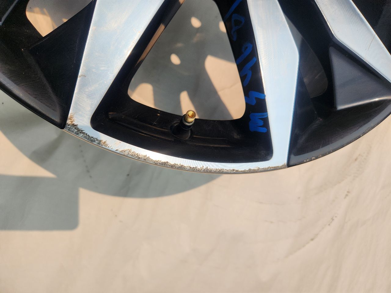 2022 CHEVROLET MALIBU WHEEL - 489930 — photo 2