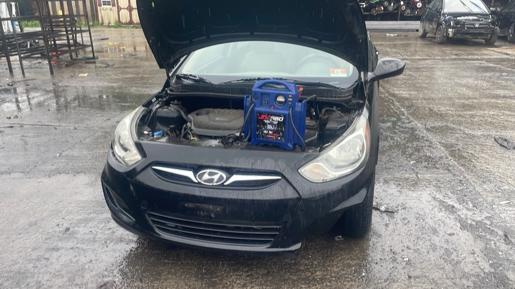 2012 HYUNDAI ACCENT ENGINE ASSEMBLY - 490032