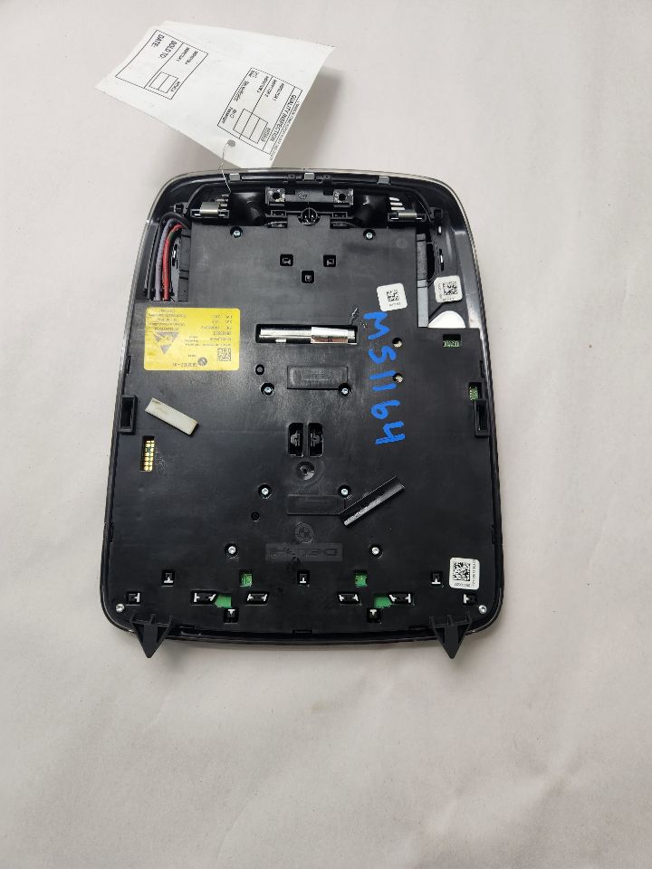 2016 BMW 750i Console, Front - 490727 — photo 2