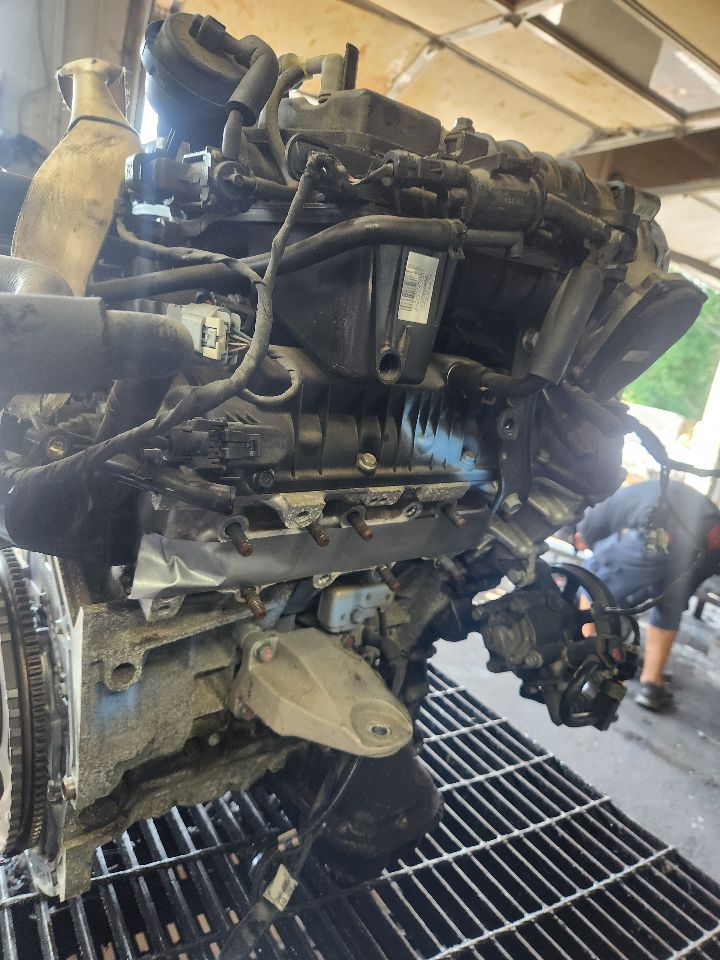 2011 HYUNDAI GENESIS ENGINE ASSEMBLY - 490904 — photo 5