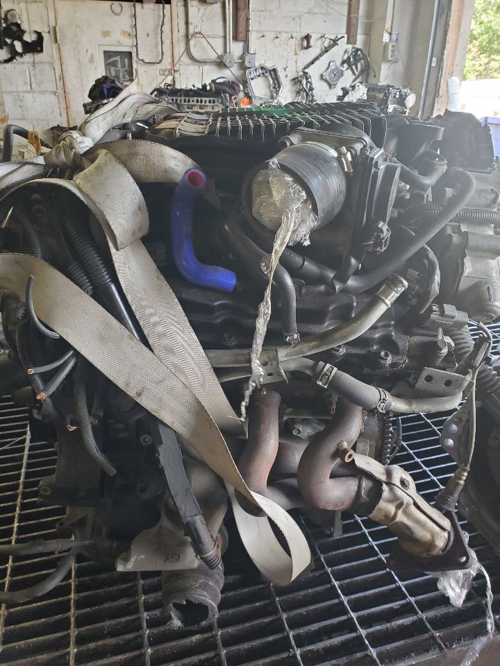 2010 INFINITI G37 ENGINE ASSEMBLY - 490947