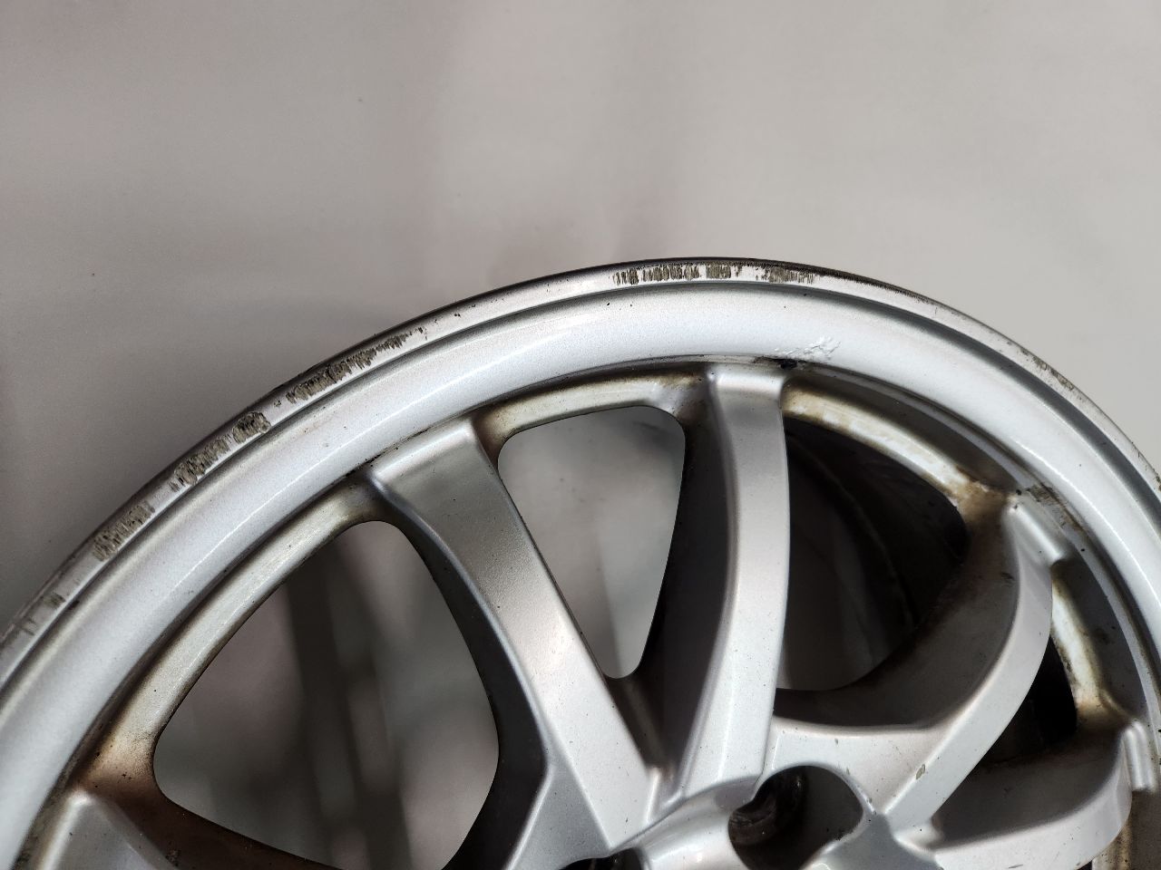 2014 TOYOTA PRIUS WHEEL - 490981 — photo 3
