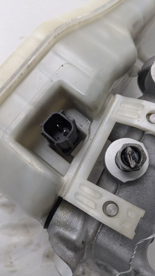 2013 DODGE JOURNEY BRAKE MASTER CYL - 491021 — photo 4