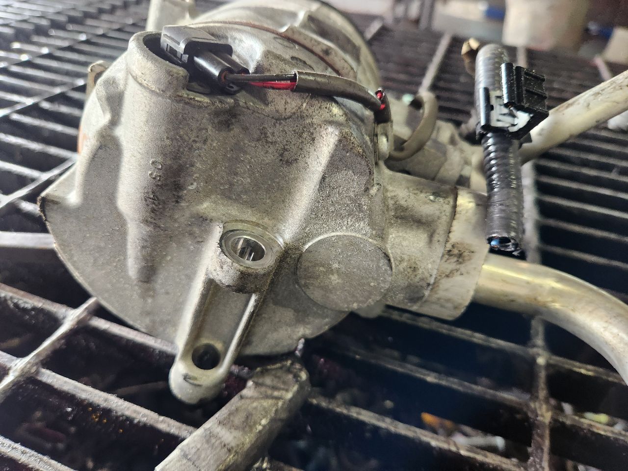 2016 INFINITI Q50 AC COMPRESSOR - 491032 — photo 2