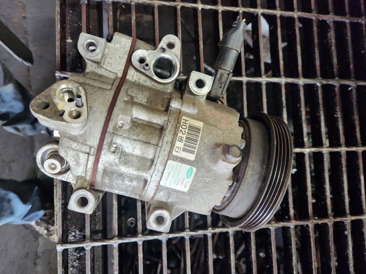 2010 HYUNDAI ELANTRA AC COMPRESSOR - 491211 — photo 1