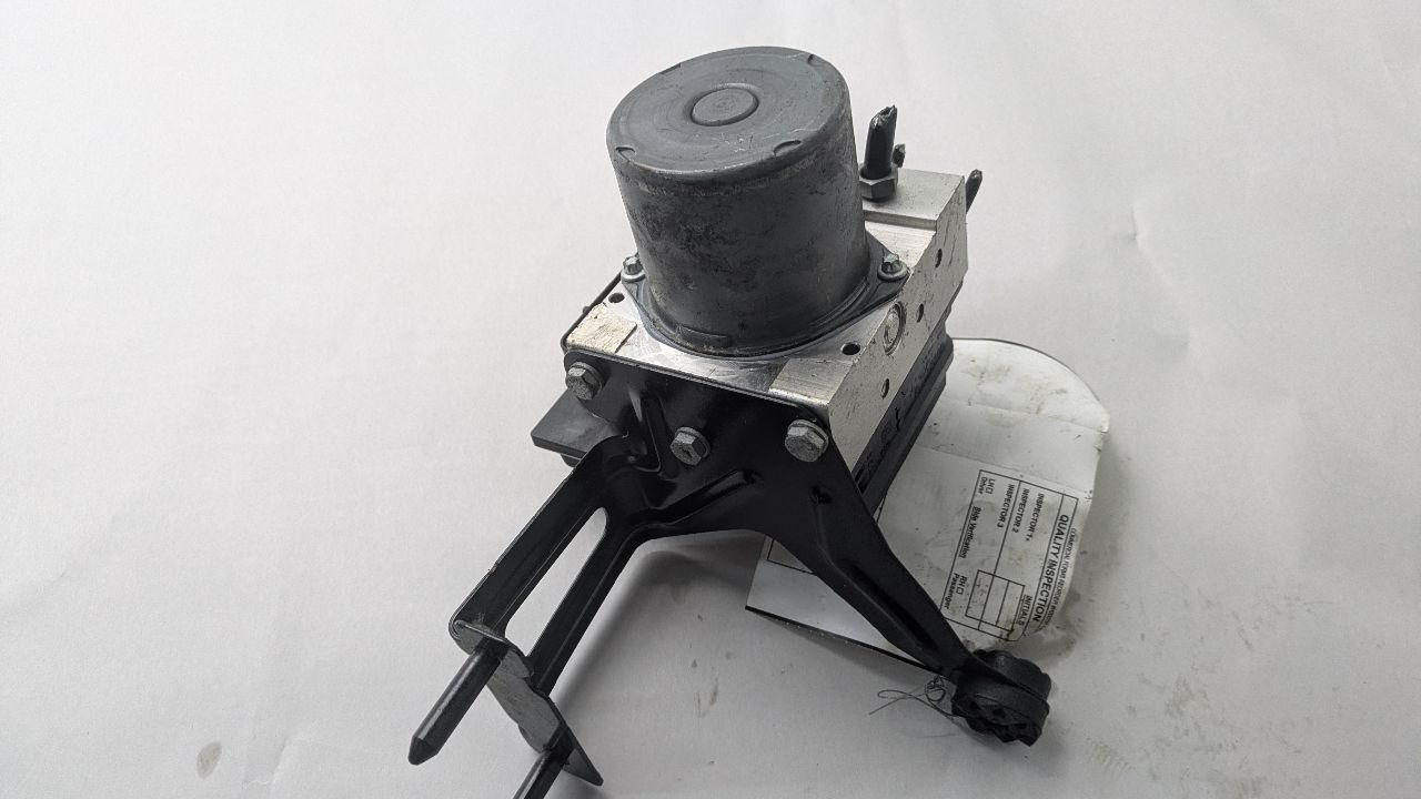 2010 BMW X3 Anti-lock Brake Pts - 491247 — photo 1