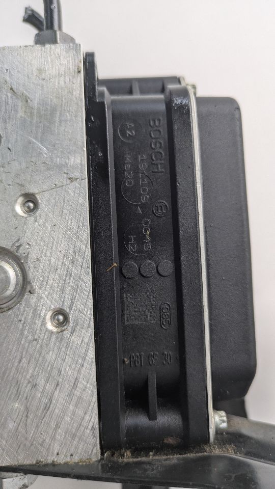 2010 BMW X3 Anti-lock Brake Pts - 491247 — photo 5