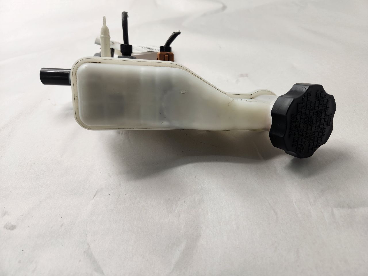 2016 KIA FORTE BRAKE MASTER CYL - 491297 — photo 1
