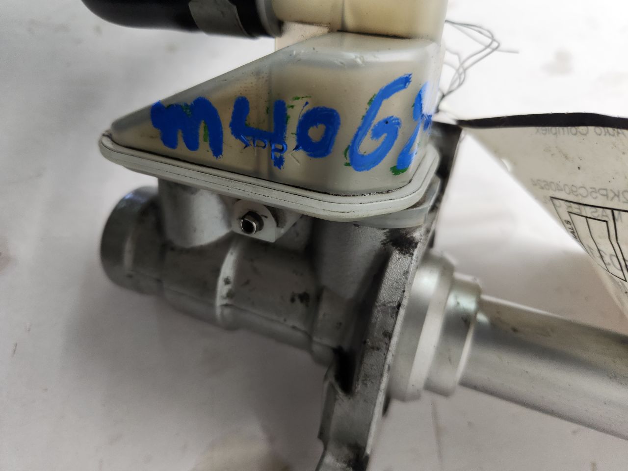 2012 NISSAN QUEST BRAKE MASTER CYL - 491329 — photo 4